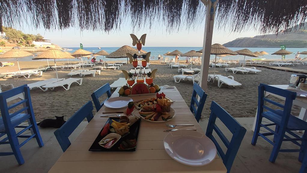 Kupala Beach Hotel Buyukeceli Экстерьер фото